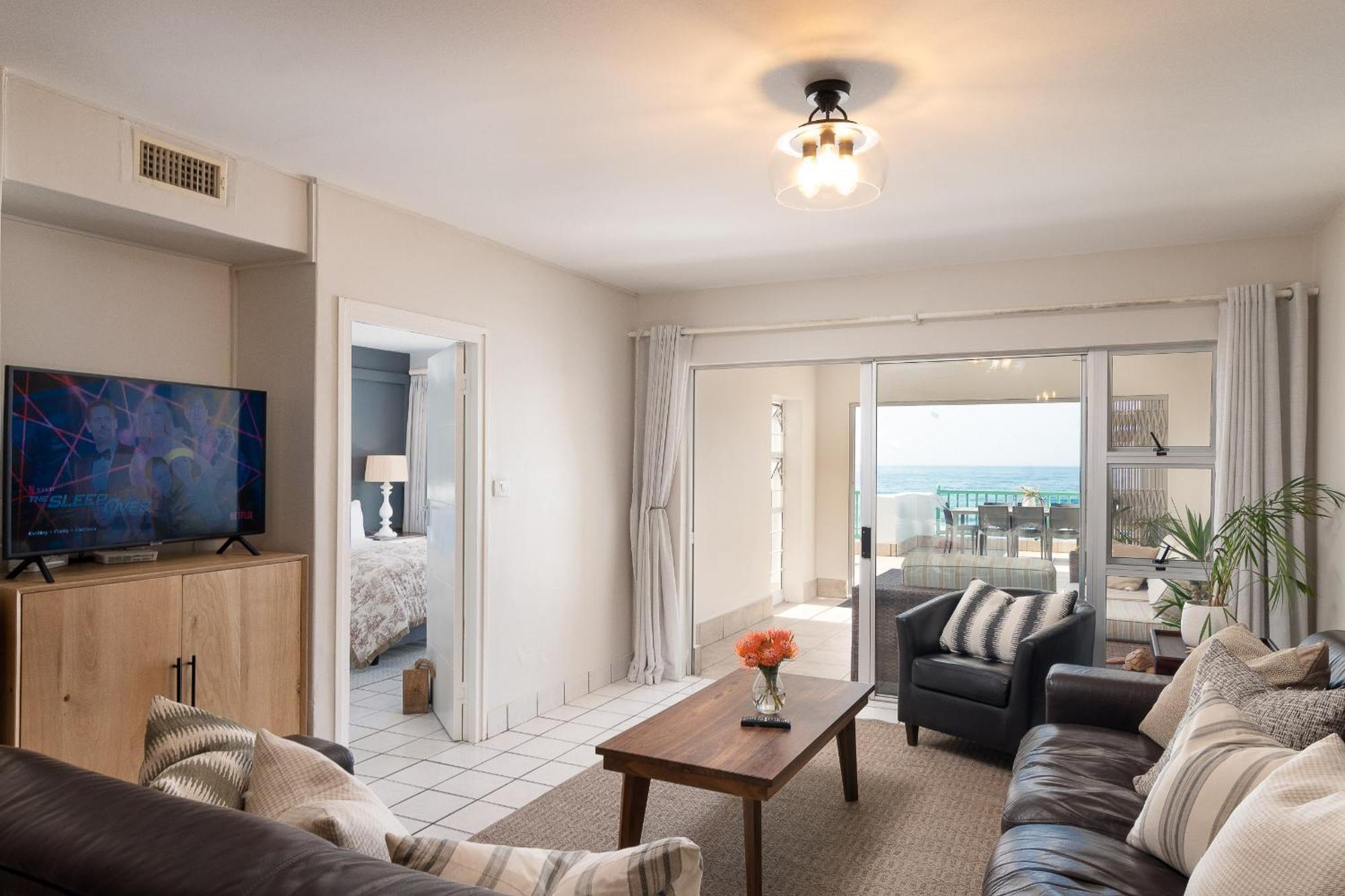 Skiathos At Beachfront Apartments In Shakas Rock Балито Екстериор снимка