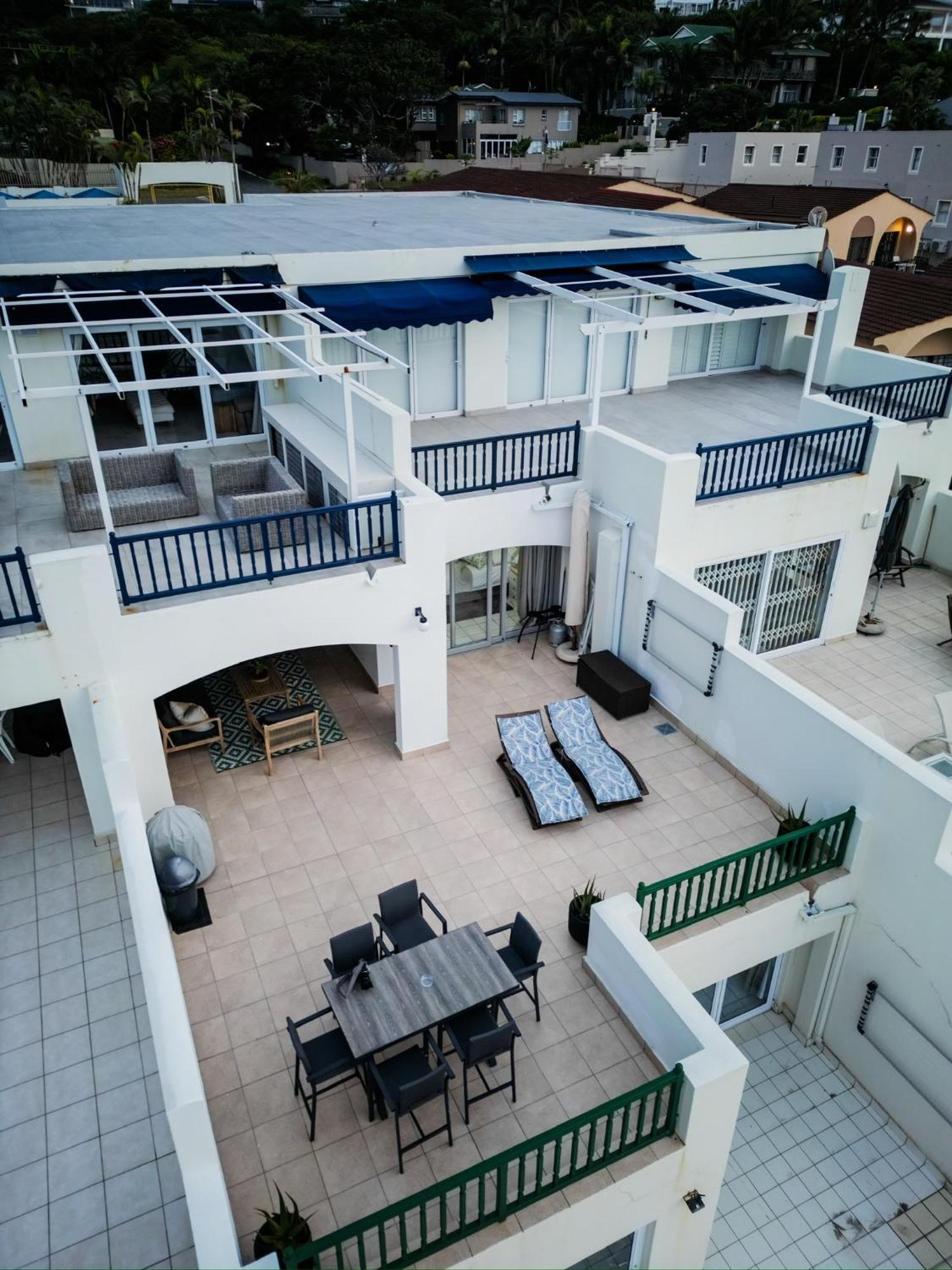Skiathos At Beachfront Apartments In Shakas Rock Балито Екстериор снимка